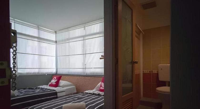 Koptel Budget Hotel Κουτσίνγκ Εξωτερικό φωτογραφία