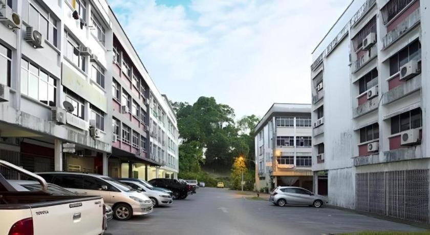 Koptel Budget Hotel Κουτσίνγκ Εξωτερικό φωτογραφία