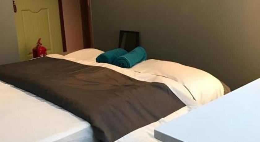 Koptel Budget Hotel Κουτσίνγκ Εξωτερικό φωτογραφία